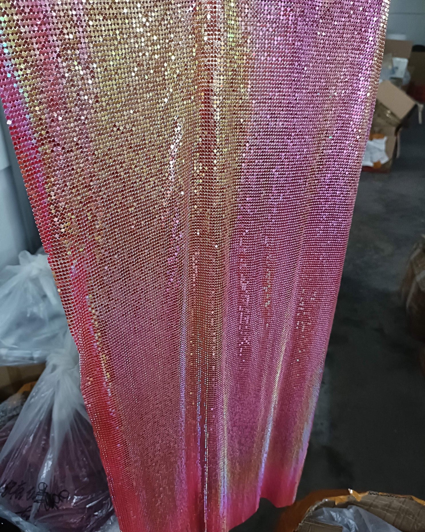 Aluminum Metal Mesh | Colorful Red - Atelier Rioux Fabric Store