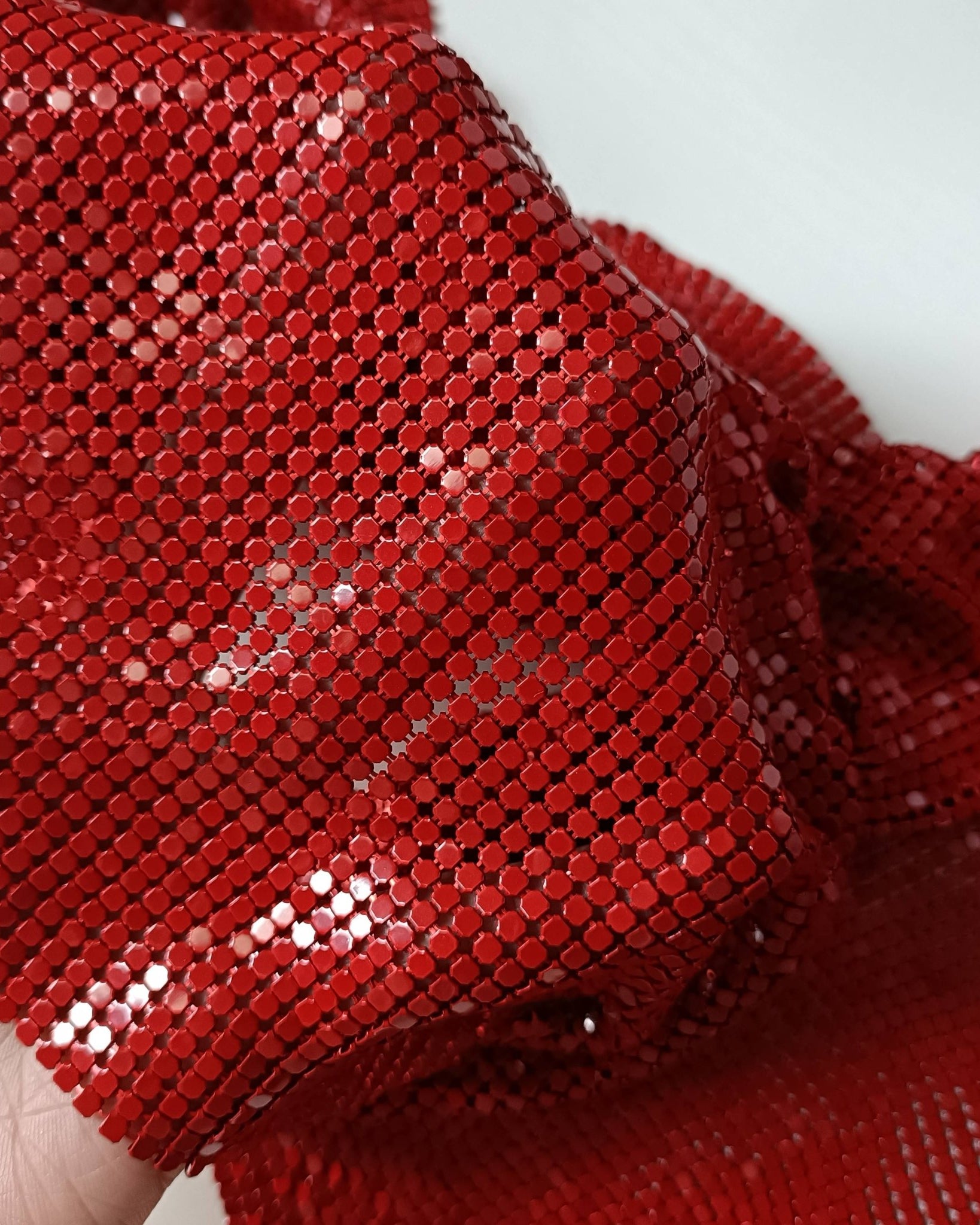 Aluminum Metal Mesh | Spray Paint Red - Atelier Rioux Fabric Store