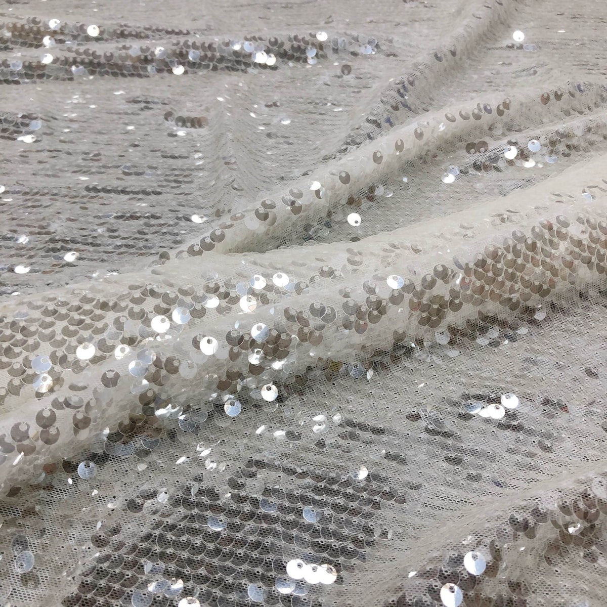 Transparent Silver Round Sequin Fabric – Atelier Rioux Fabric Store