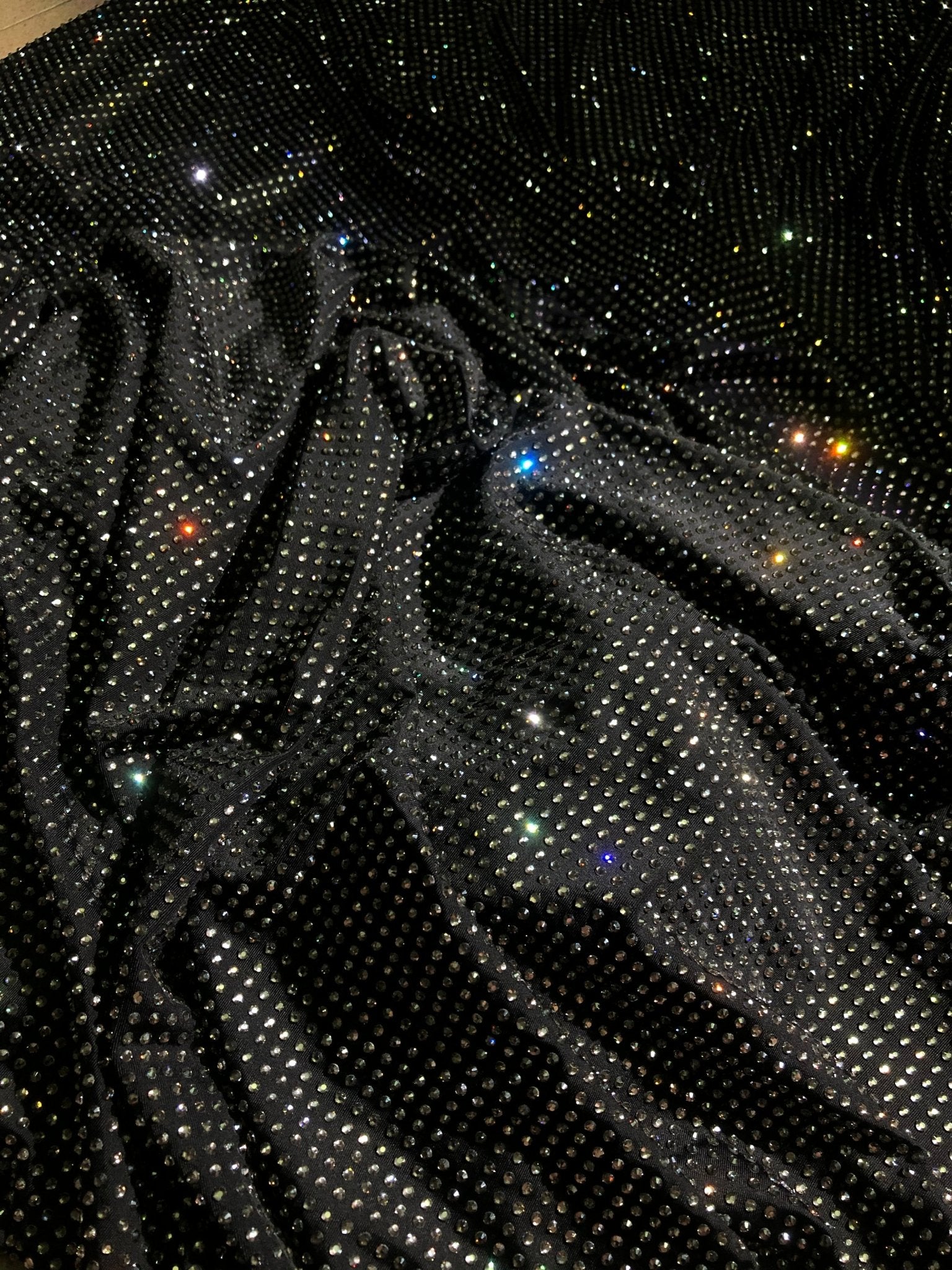 ラメ入り黒みせブラ スタッズ装飾 Black Diamond Crystal Embellished Fabric | Atelier Rioux